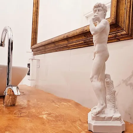 فندق مبيت وإفطار Venere Supercentral 3*